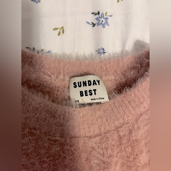 Sunday Best Cropped Fuzzy Sweater Pink - Picture 2 of 2
